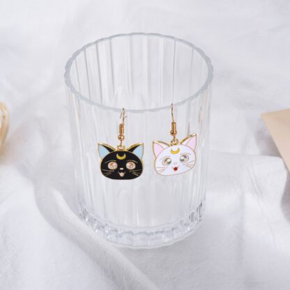 luna and artemis - earrings 4